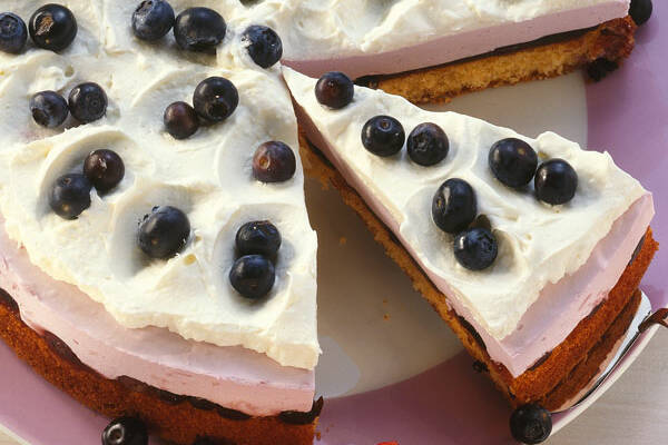 Heidelbeer-Kefir-Torte Rezept | Küchengötter Heidelbeer-Kefir-Torte Rezept | Küchengötter