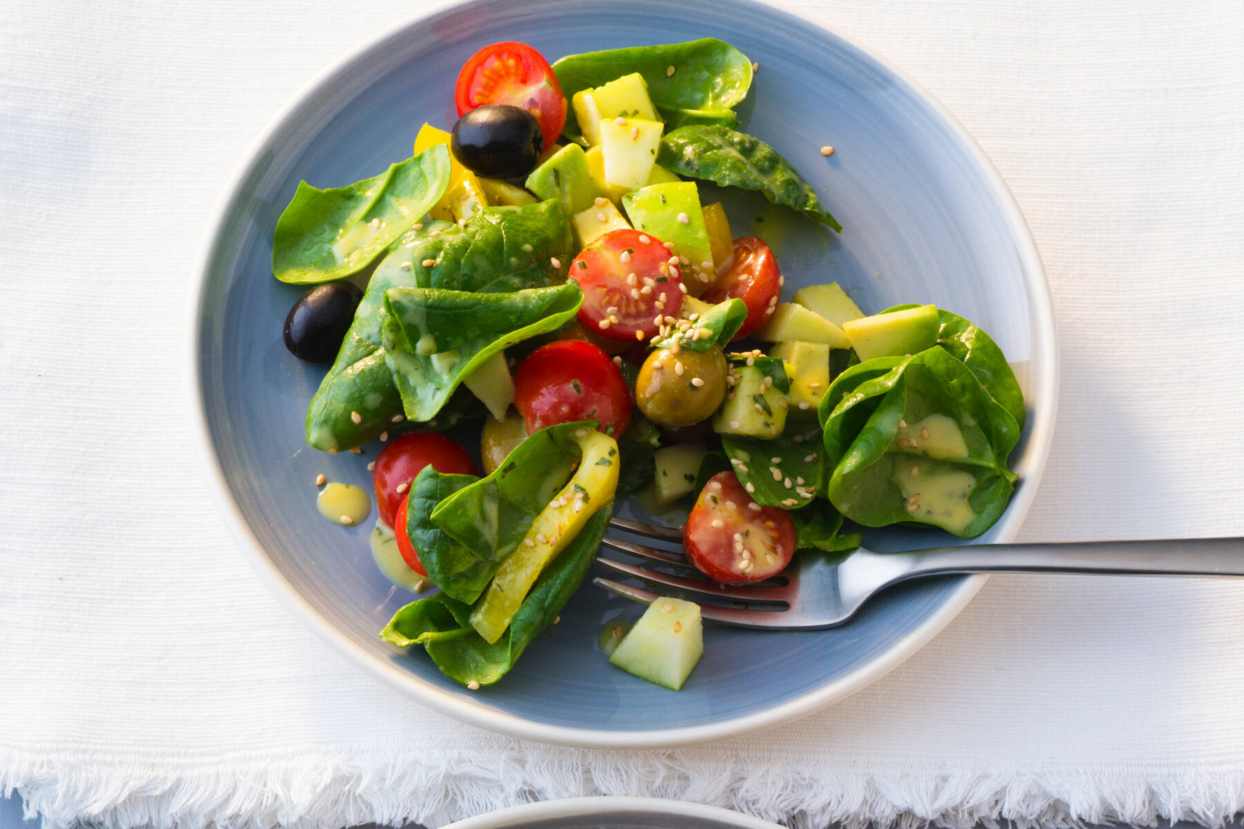 Spinatsalat mit Avocado Rezept | Küchengötter