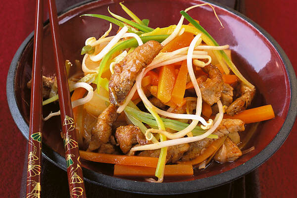 Einfaches Schweinefleisch süßsauer Rezept | Küchengötter Einfaches Schweinefleisch süßsauer Rezept | Küchengötter