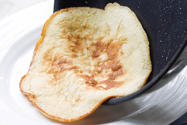 Pfannkuchen mit einem Hauch Zitrone Rezept | Küchengötter Pfannkuchen mit einem Hauch Zitrone Rezept | Küchengötter