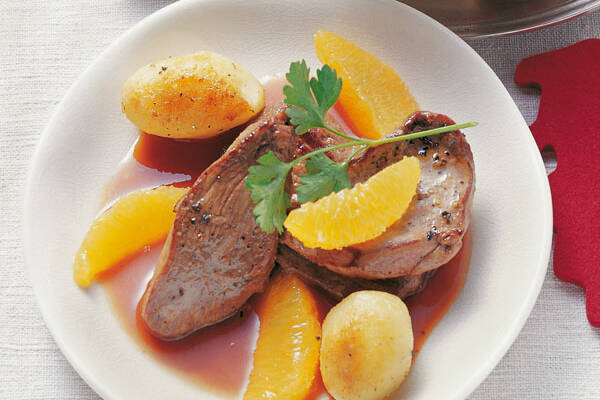 Rehschnitzel mit Apfelsinen und Hagebuttensauce Rezept | Küchengötter Rehschnitzel mit Apfelsinen und Hagebuttensauce Rezept | Küchengötter