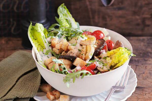 Veganer Blattsalat mit Seidentofu-Dressing Rezept | Küchengötter Veganer Blattsalat mit Seidentofu-Dressing Rezept | Küchengötter