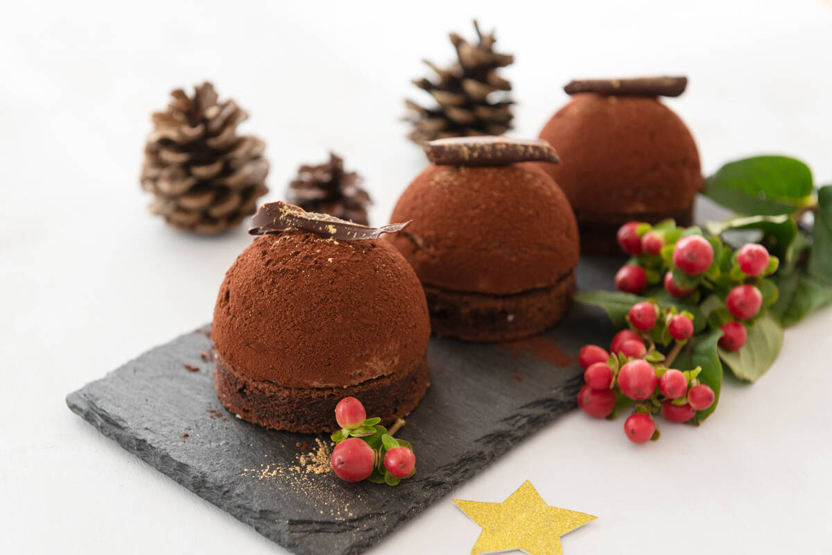 Schokomousse-Törtchen mit Füllung Rezept | Küchengötter Schokomousse-Törtchen mit Füllung Rezept | Küchengötter