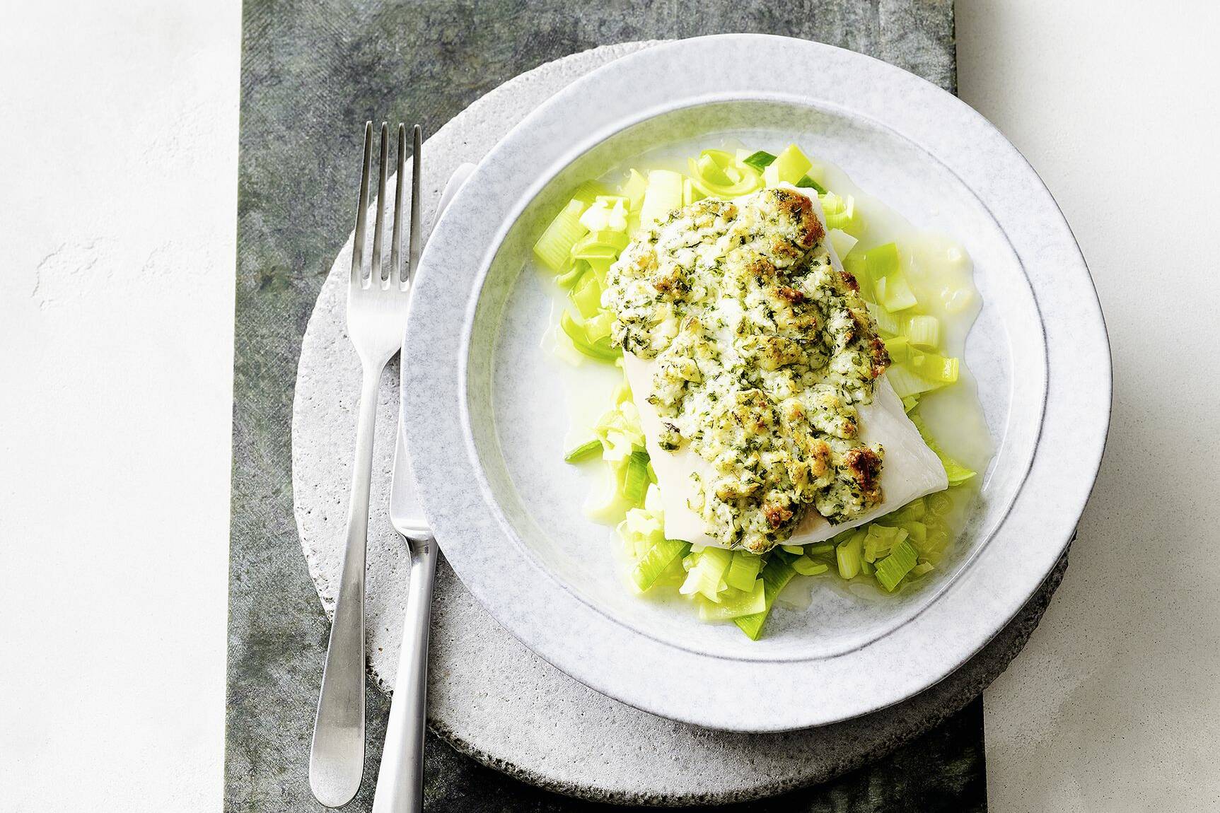 Kabeljau mit Kräuterkruste Rezept | Küchengötter