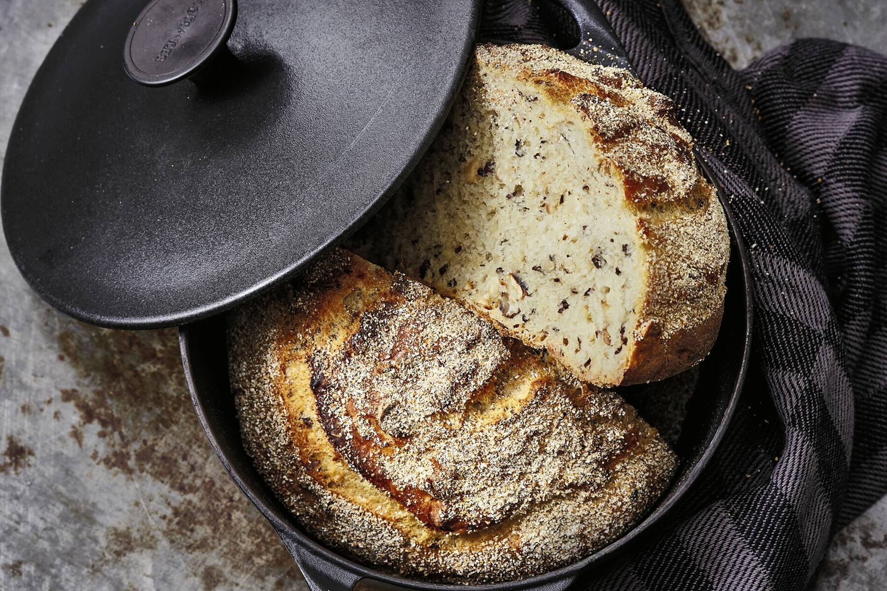 Haselnussbrot aus dem Topf Rezept | Küchengötter