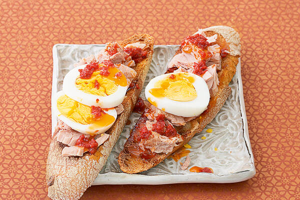 Pikante Kanapees Rezept | Küchengötter Pikante Kanapees Rezept | Küchengötter