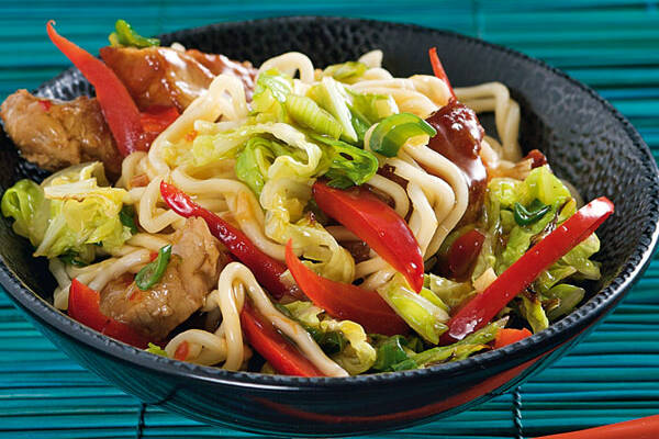 Chinakohl-Nudel-Pfanne