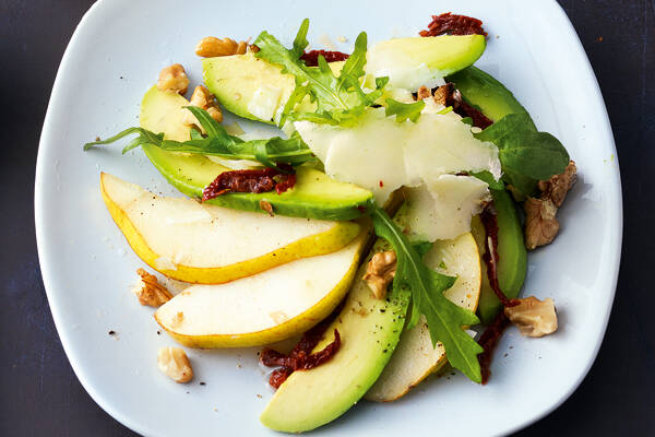 Schneller Avocado-Birnen-Salat Rezept | Küchengötter Schneller Avocado-Birnen-Salat Rezept | Küchengötter