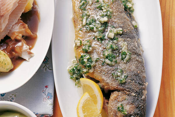 Gebackene Forellen mit Kräuterbutter Rezept | Küchengötter Gebackene Forellen mit Kräuterbutter Rezept | Küchengötter