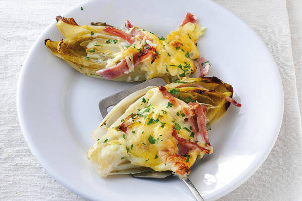 Chicorée-Schinken-Gratin mit Béchamel Rezept | Küchengötter
