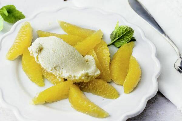 Mandel Quark Nocken Auf Orangenfilets Rezept Kuchengotter 