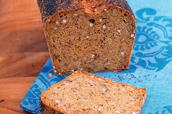 Mehrsaaten-Wurzel-Brot Rezept | Küchengötter Mehrsaaten-Wurzel-Brot Rezept | Küchengötter