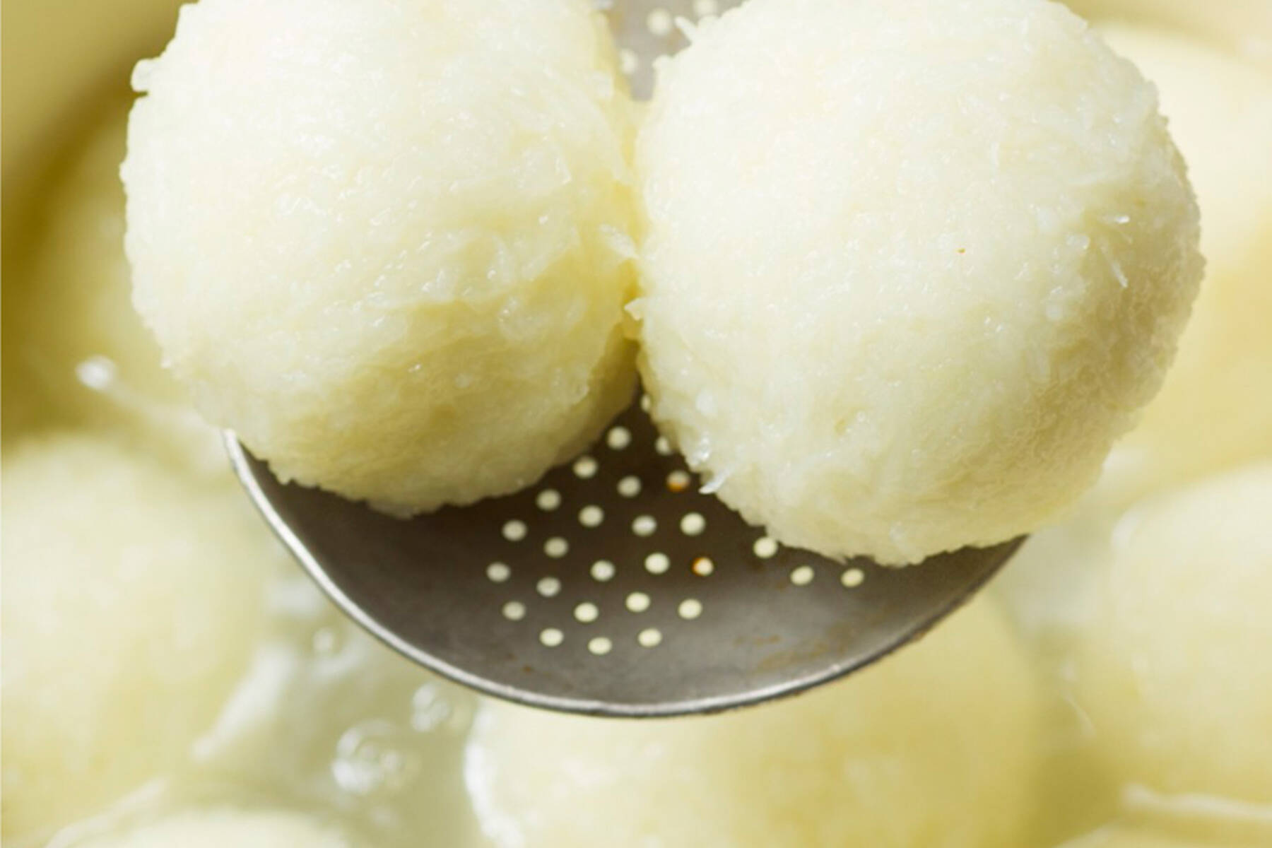 Rohe Klöße einfach und richtig herstellen | Küchengötter Rohe Klöße einfach und richtig herstellen | Küchengötter