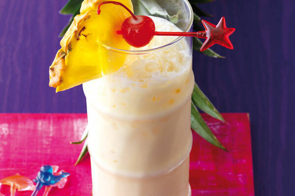 Süßer Cocktail Klassiker: Piña Colada Rezept | Küchengötter Süßer Cocktail Klassiker: Piña Colada Rezept | Küchengötter