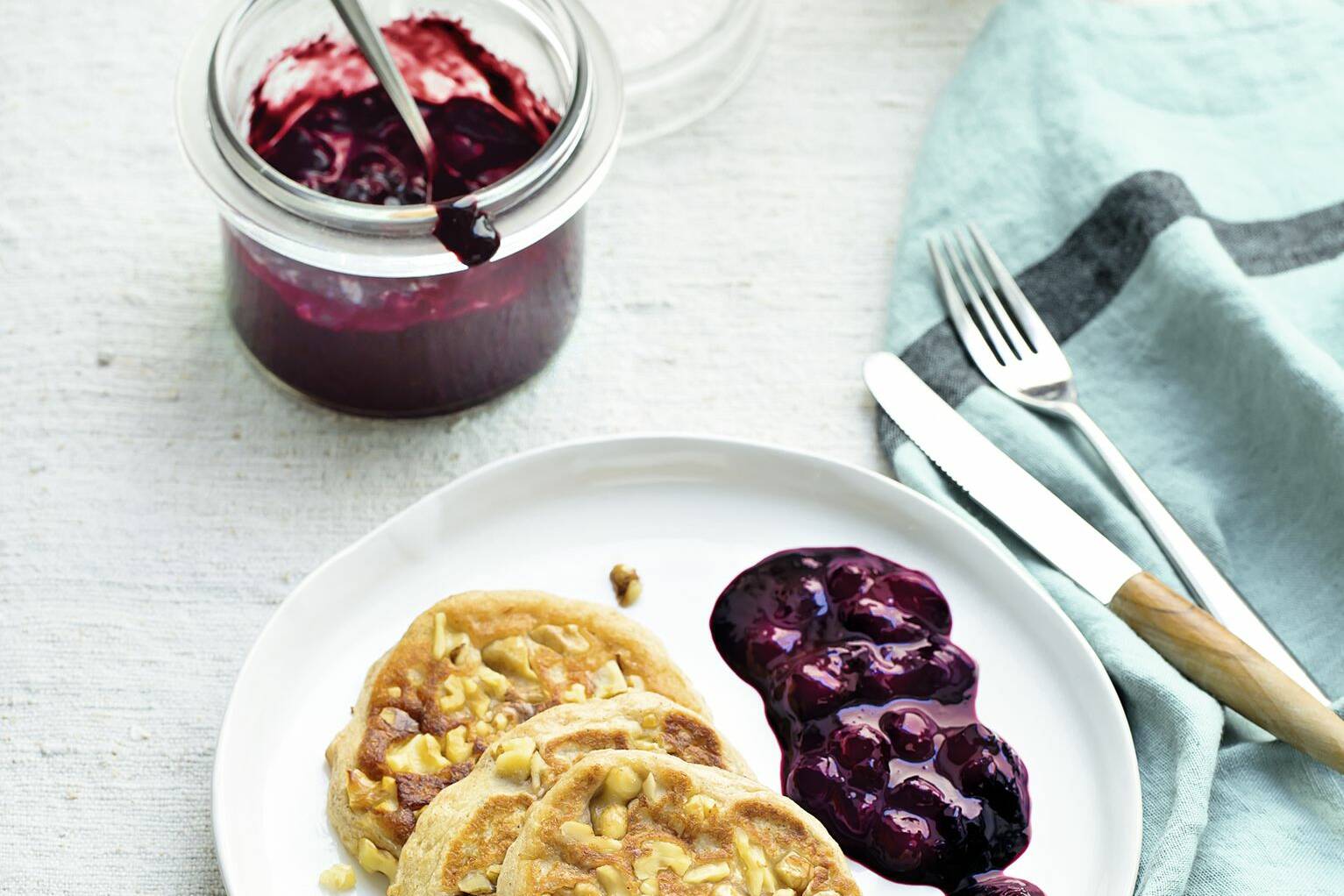 Walnuss-Bananen-Pancakes – Low Carb Rezept | Küchengötter Walnuss-Bananen-Pancakes – Low Carb Rezept | Küchengötter