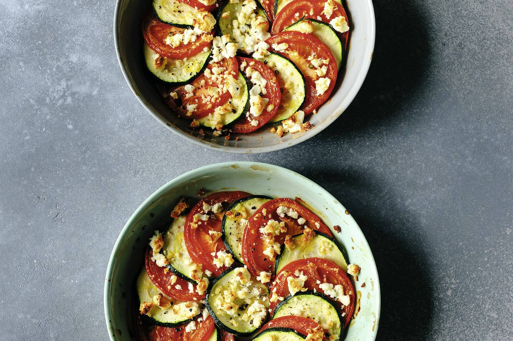 Zucchini-Tomaten-Gratin mit Feta Rezept | Küchengötter