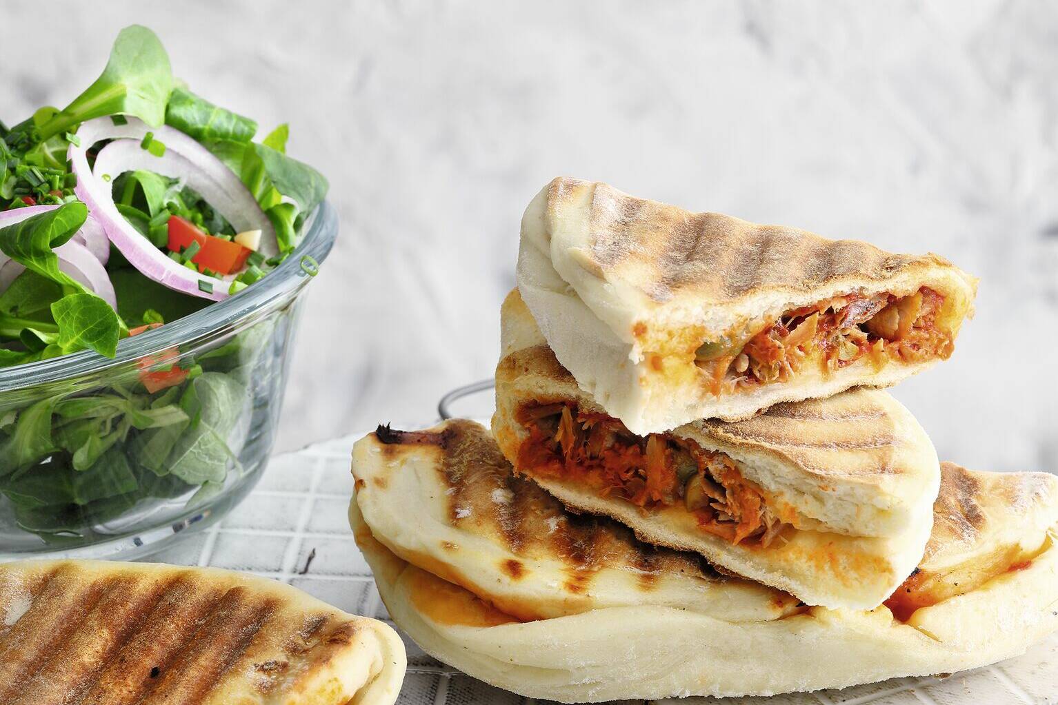 Mini-Calzone mit Thunfisch Rezept | Küchengötter