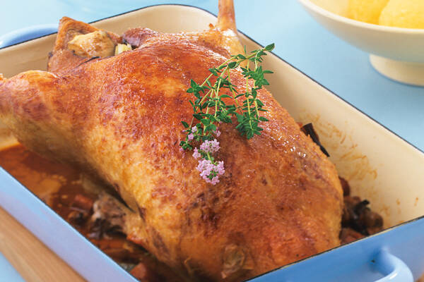 Entenbraten Mit Apfel Rezept Kuchengotter Ente Im Bräter Mit Deckel Rezept