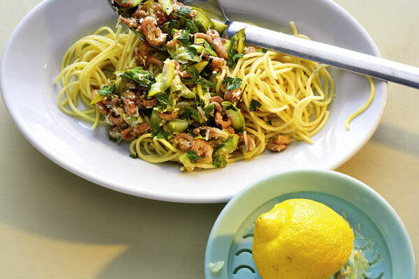 Krabben-Spargel-Sauce Rezept | Küchengötter Krabben-Spargel-Sauce Rezept | Küchengötter