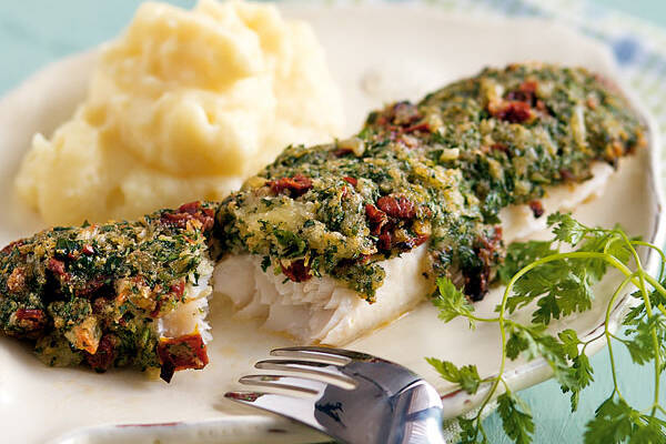 Fischfilet mit Tomaten-Kräuter-Kruste Rezept | Küchengötter Fischfilet mit Tomaten-Kräuter-Kruste Rezept | Küchengötter