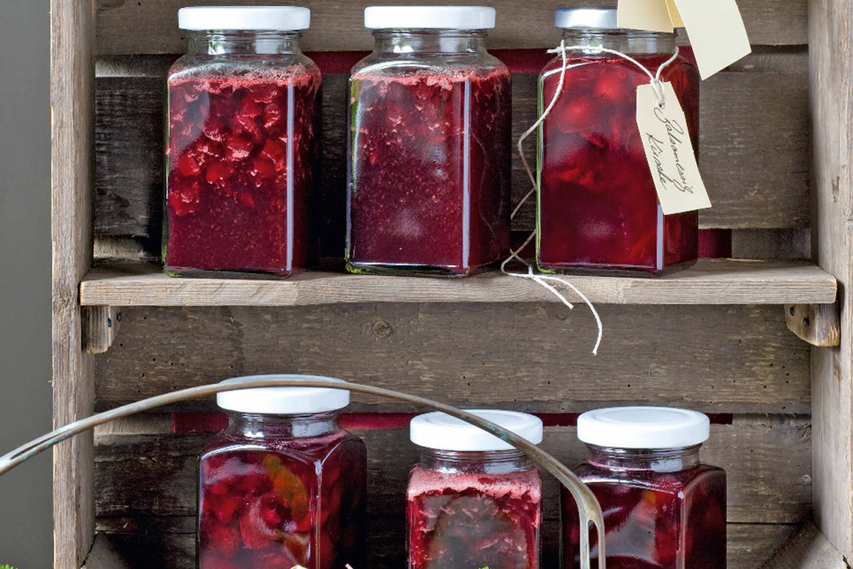 Kirschkonfitüre mit Balsamessig und schwarzem Pfeffer Rezept | Küchengötter Kirschkonfitüre mit Balsamessig und schwarzem Pfeffer Rezept | Küchengötter