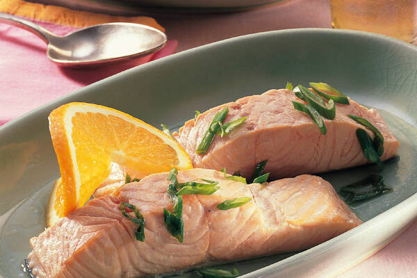 Lachs mit Zitrussauce Rezept | Küchengötter Lachs mit Zitrussauce Rezept | Küchengötter