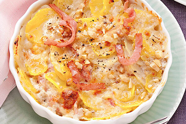 Steckrüben-Kartoffel-Gratin mit geräuchertem Schinken Rezept | Küchengötter Steckrüben-Kartoffel-Gratin mit geräuchertem Schinken Rezept | Küchengötter