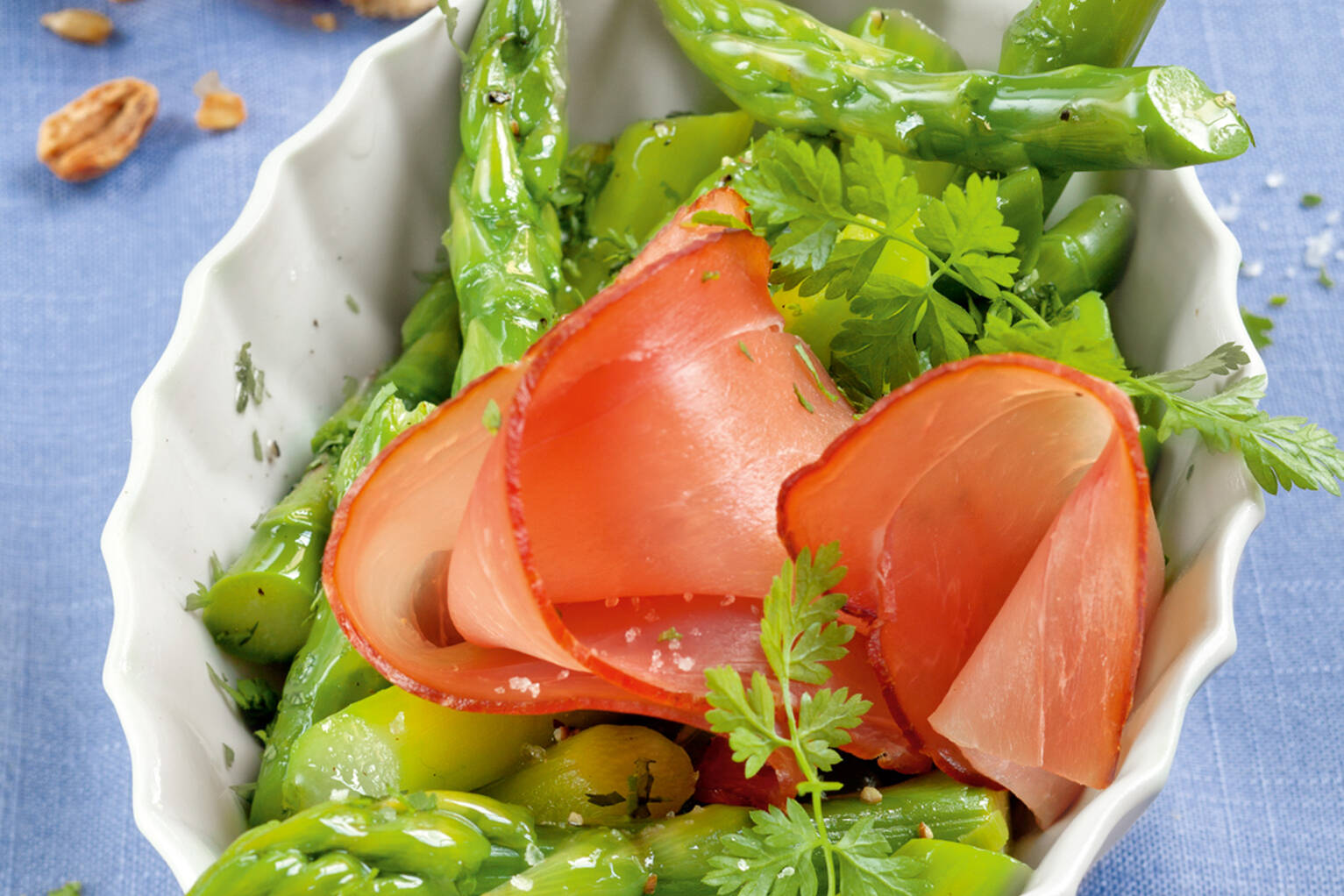 Spargelsalat mit Schinken Rezept | Küchengötter Spargelsalat mit Schinken Rezept | Küchengötter