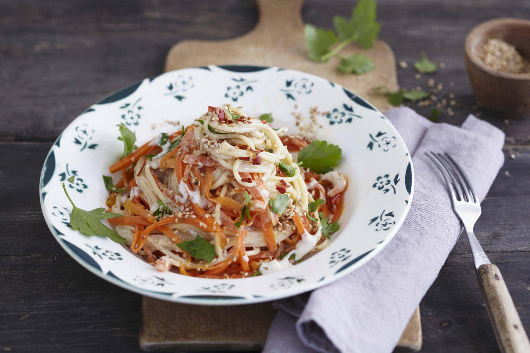 Vegane Möhren-Haselnuss-Spaghetti Rezept | Küchengötter Vegane Möhren-Haselnuss-Spaghetti Rezept | Küchengötter