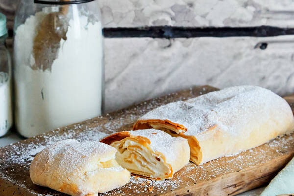 Quarkstrudel Rezept | Küchengötter Quarkstrudel Rezept | Küchengötter