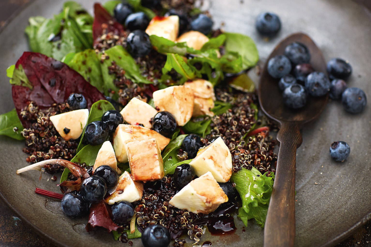 Quinoa-Heidelbeer-Salat | Küchengötter