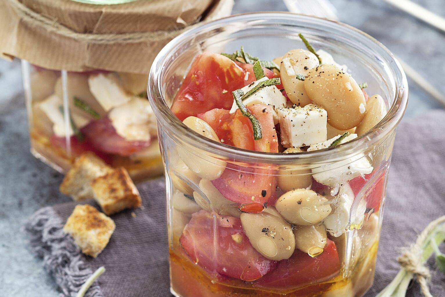 Weißer Bohnensalat mit Feta Rezept (Low Carb) | Küchengötter Weißer Bohnensalat mit Feta Rezept (Low Carb) | Küchengötter