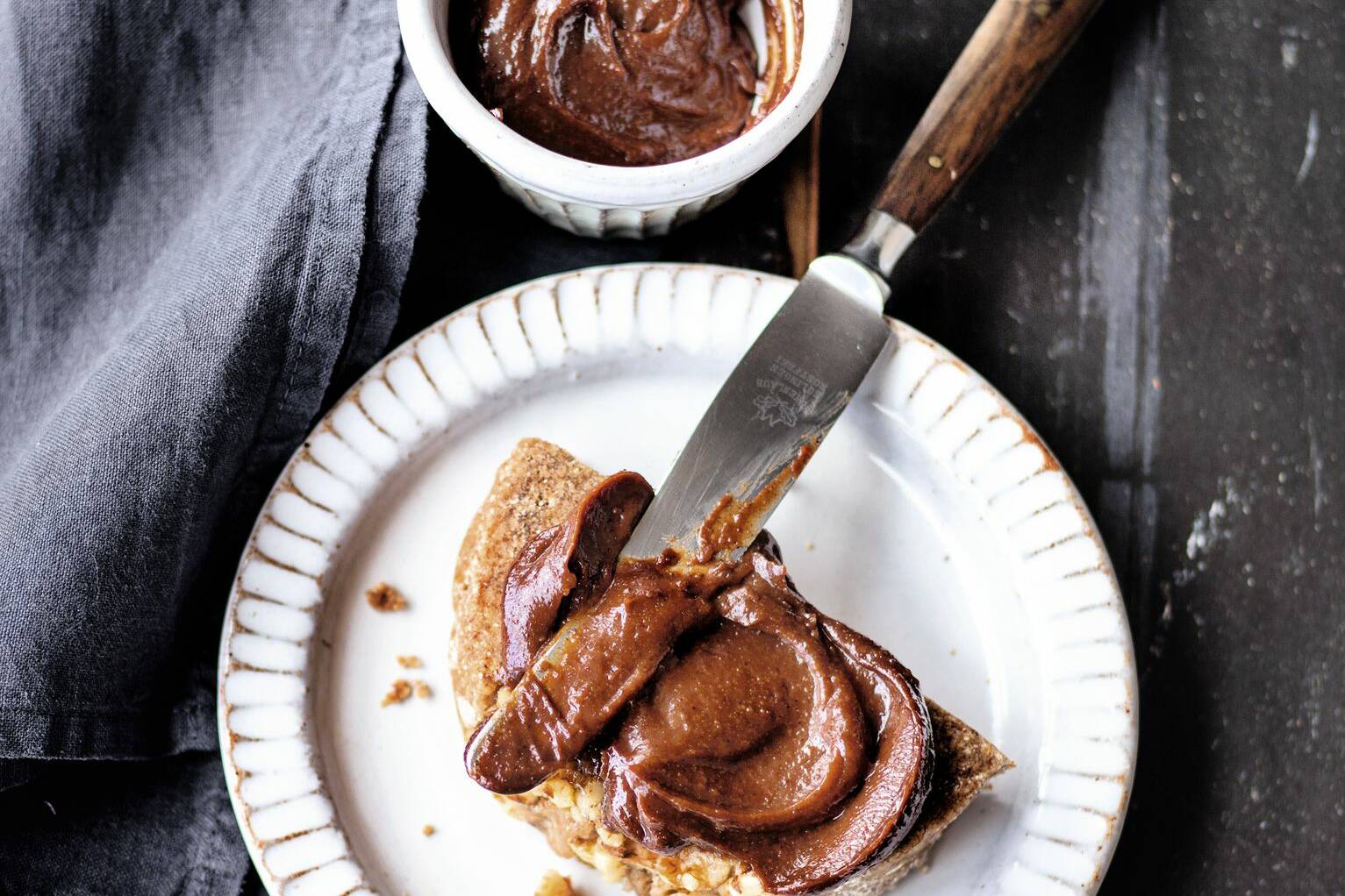 Nugatella – Roher Schoko-Nuss-Aufstrich – Raw Food | Küchengötter