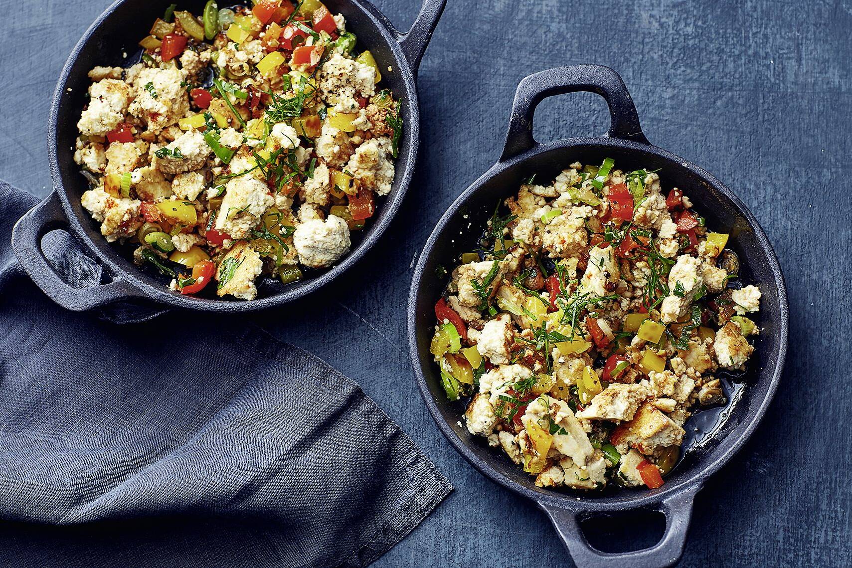 Tofu-»Rührei« mit Gemüse Rezept | Küchengötter Tofu-»Rührei« mit Gemüse Rezept | Küchengötter