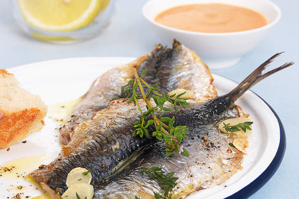 Sardinen mit Tomaten-Aïoli Rezept | Küchengötter Sardinen mit Tomaten-Aïoli Rezept | Küchengötter