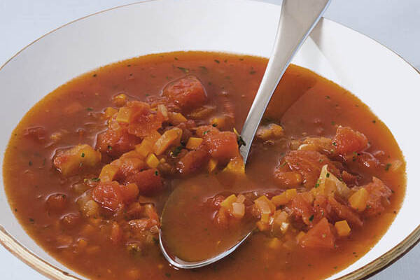 Stückige Tomatensuppe