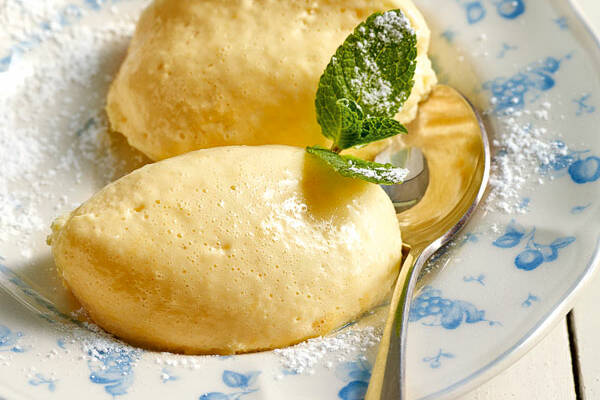 Marzipanmousse mit Amaretto Rezept | Küchengötter