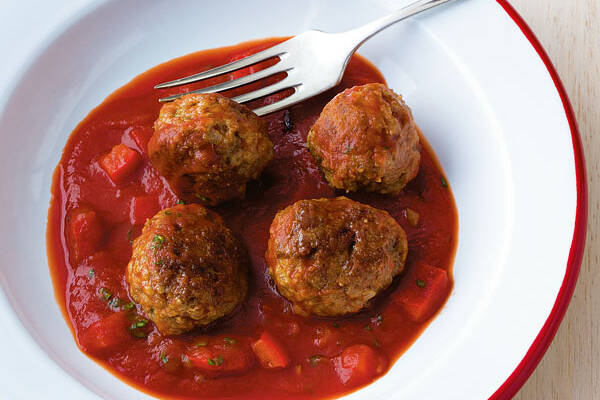 FleischbäLlchen In Pikanter Paprikasauce - Rezepte Suchen FleischbäLlchen In Pikanter Paprikasauce - Rezepte Suchen