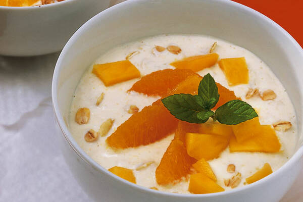 Orangenquark mit Mango Rezept | Küchengötter Orangenquark mit Mango Rezept | Küchengötter