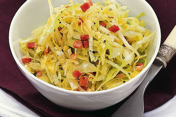 Krautsalat mit geräuchertem Wammerl Rezept | Küchengötter