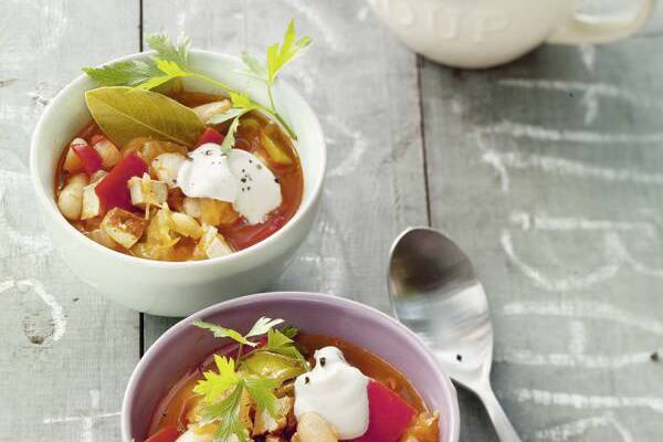 Paprika-Sauerkraut-Topf mit weißen Bohnen Rezept | Küchengötter Paprika-Sauerkraut-Topf mit weißen Bohnen Rezept | Küchengötter