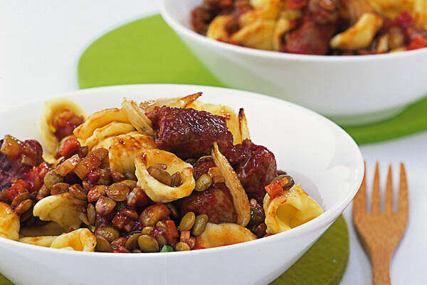 Balsamico-Linsen mit Salsicce Rezept | Küchengötter Balsamico-Linsen mit Salsicce Rezept | Küchengötter