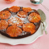 Grapefruitkuchen mit schwarzem Pfeffer