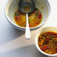 Südindische Tomaten-Linsen-Suppe