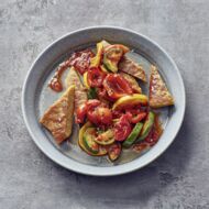 Lupinenfilet mit Gemüse