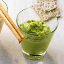 Avocadopüree mit Tomaten