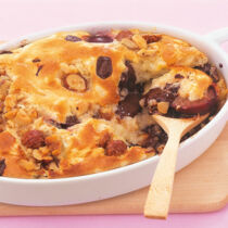 Reisauflauf mit Obst und Schokolade