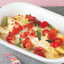 Spargel-Tomaten-Gratin mit Schinken