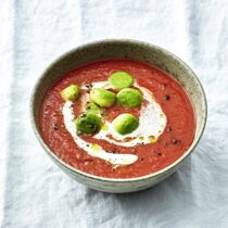 Tomatensuppe mit Avocado