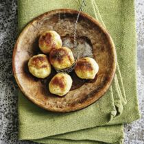 Quarkklöße mit brauner Zimtbutter